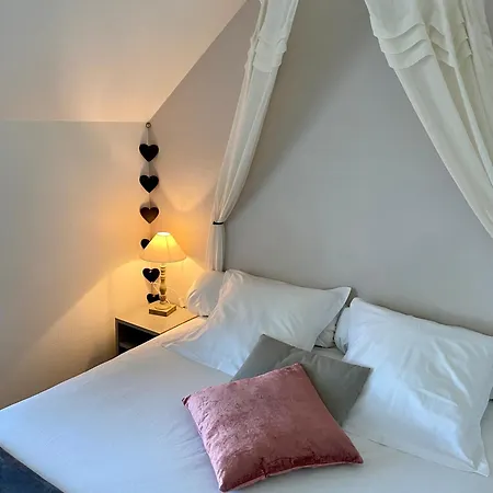 Le Relais De La Hardiesse 6km Mont St Michel - D'hotes Et