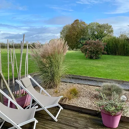 Le Relais De La Hardiesse 6Km Mont St Michel - Chambres D'Hotes Doubles Bed and Breakfast *