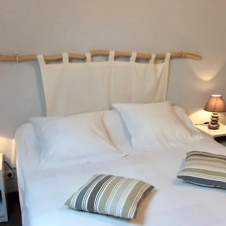 Le Relais De La Hardiesse 6km Mont St Michel - D'hotes Et 3* Courtils