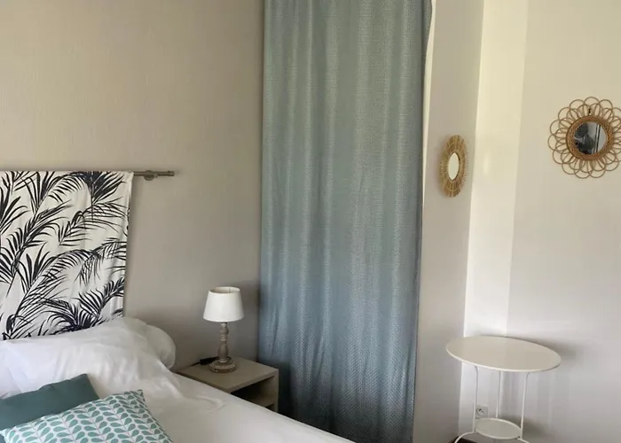 Le Relais De La Hardiesse 6km Mont St Michel - D'hotes Et 3* Courtils