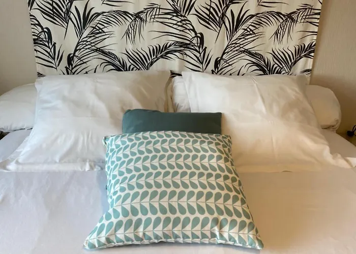 Bed & Breakfast Le Relais De La Hardiesse 6km Mont St Michel - D'hotes Et 3*