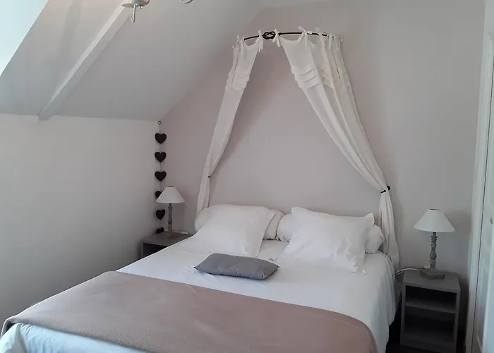 Le Relais De La Hardiesse 6km Mont St Michel - D'hotes Et